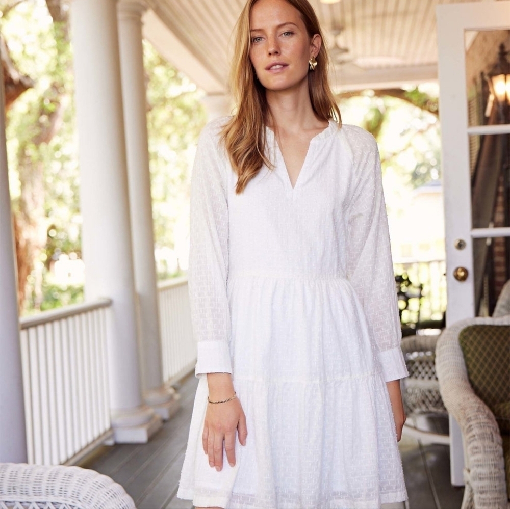 Hatley Textured White metallic v neck Tiered Mini Dress – Long Sleeve Boho